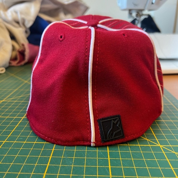 Vintage Alpinstars fitted hat - Picture 2 of 9